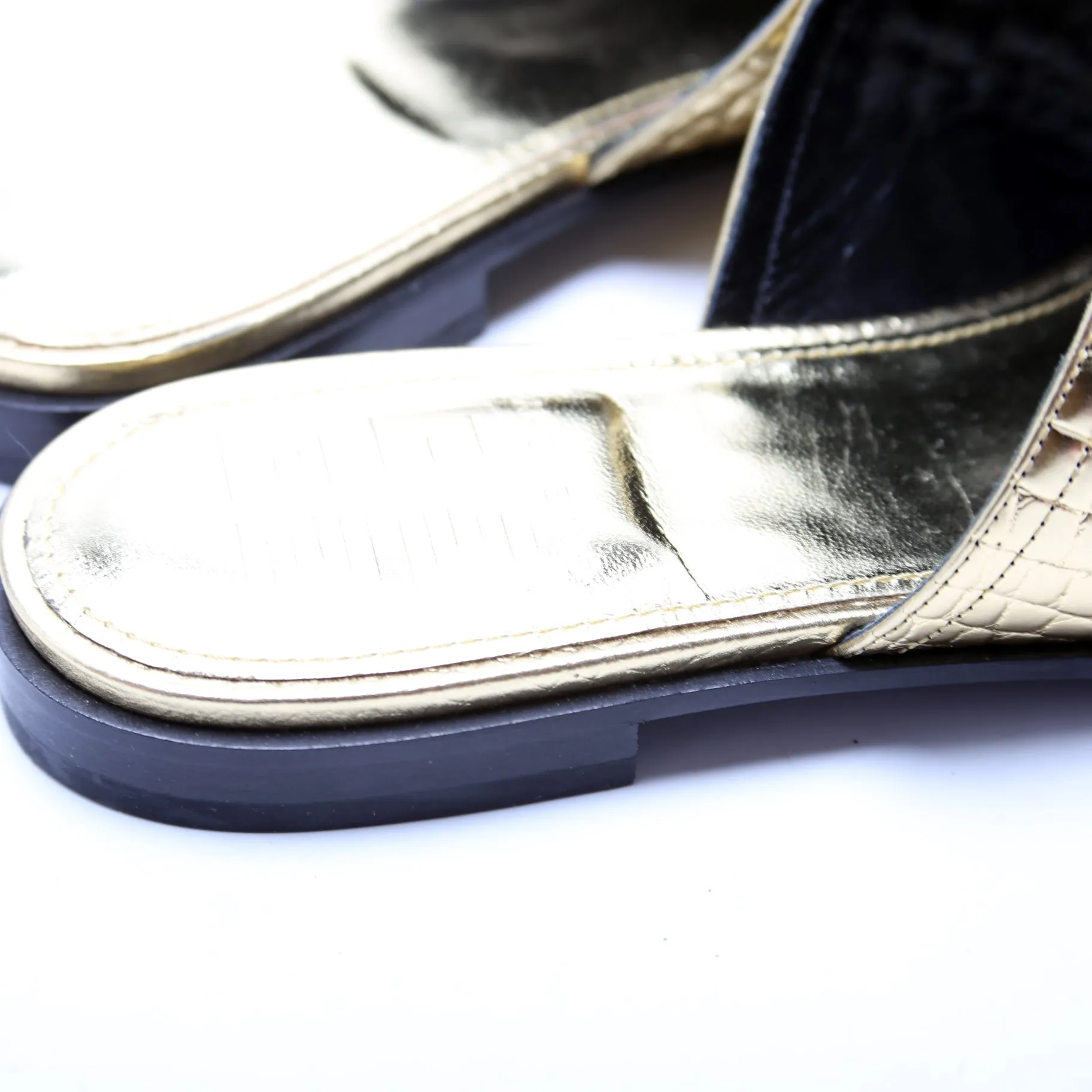 4G Cutout Logo Sandals Size 40