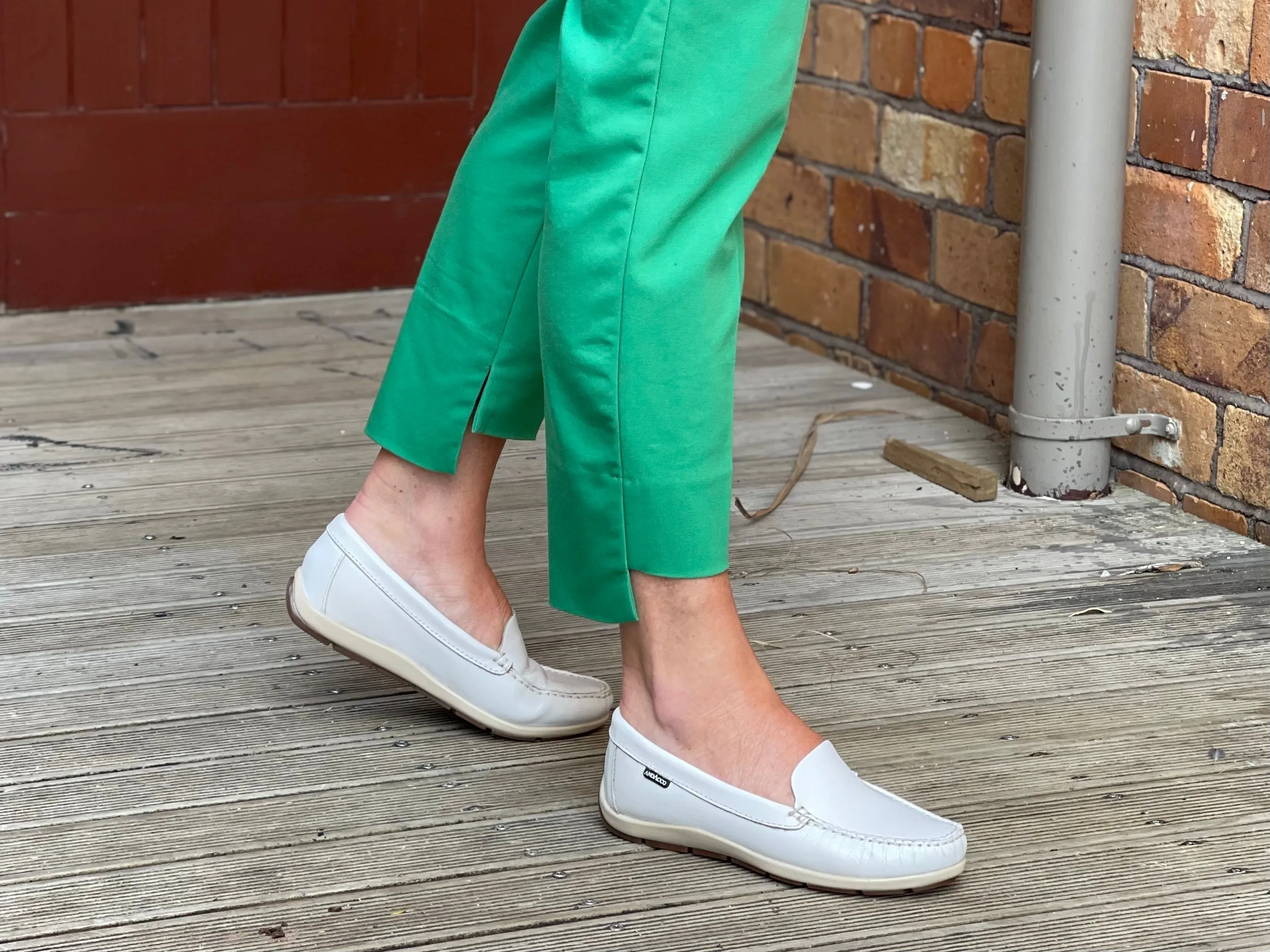 Andacco Fran available in 4 colours