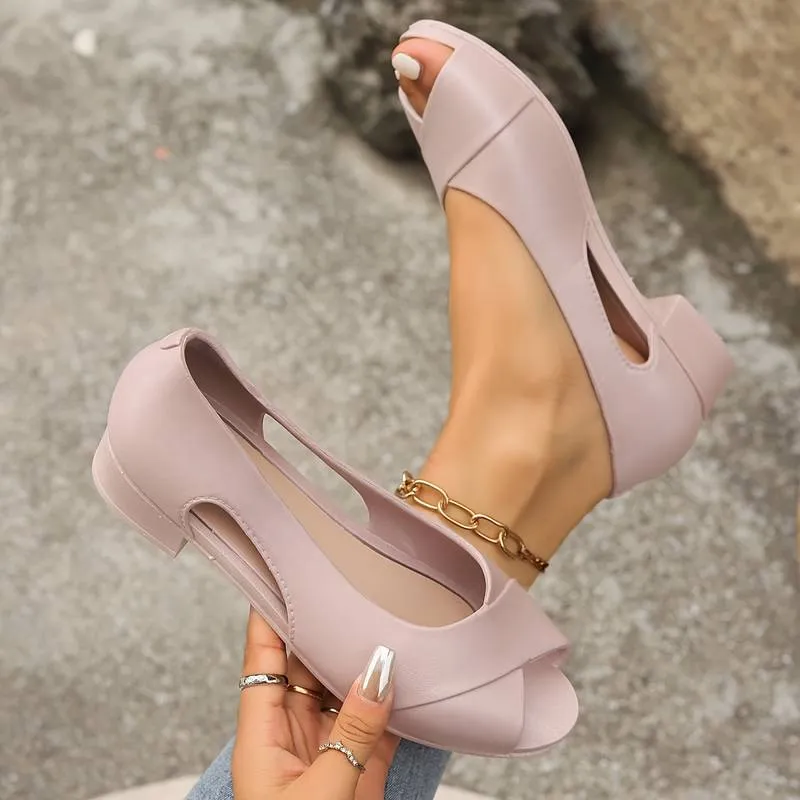 Comfortable and lightweight open-toed sandals