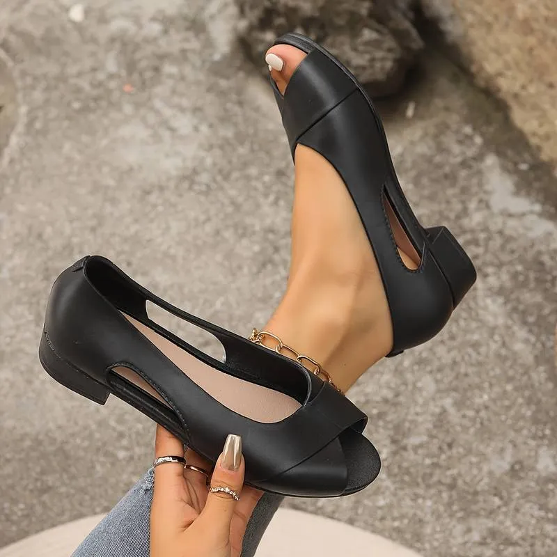 Comfortable and lightweight open-toed sandals
