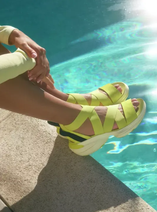 Explorer Blitz Multistrap Sandal [Bolt,Bolt Hint]
