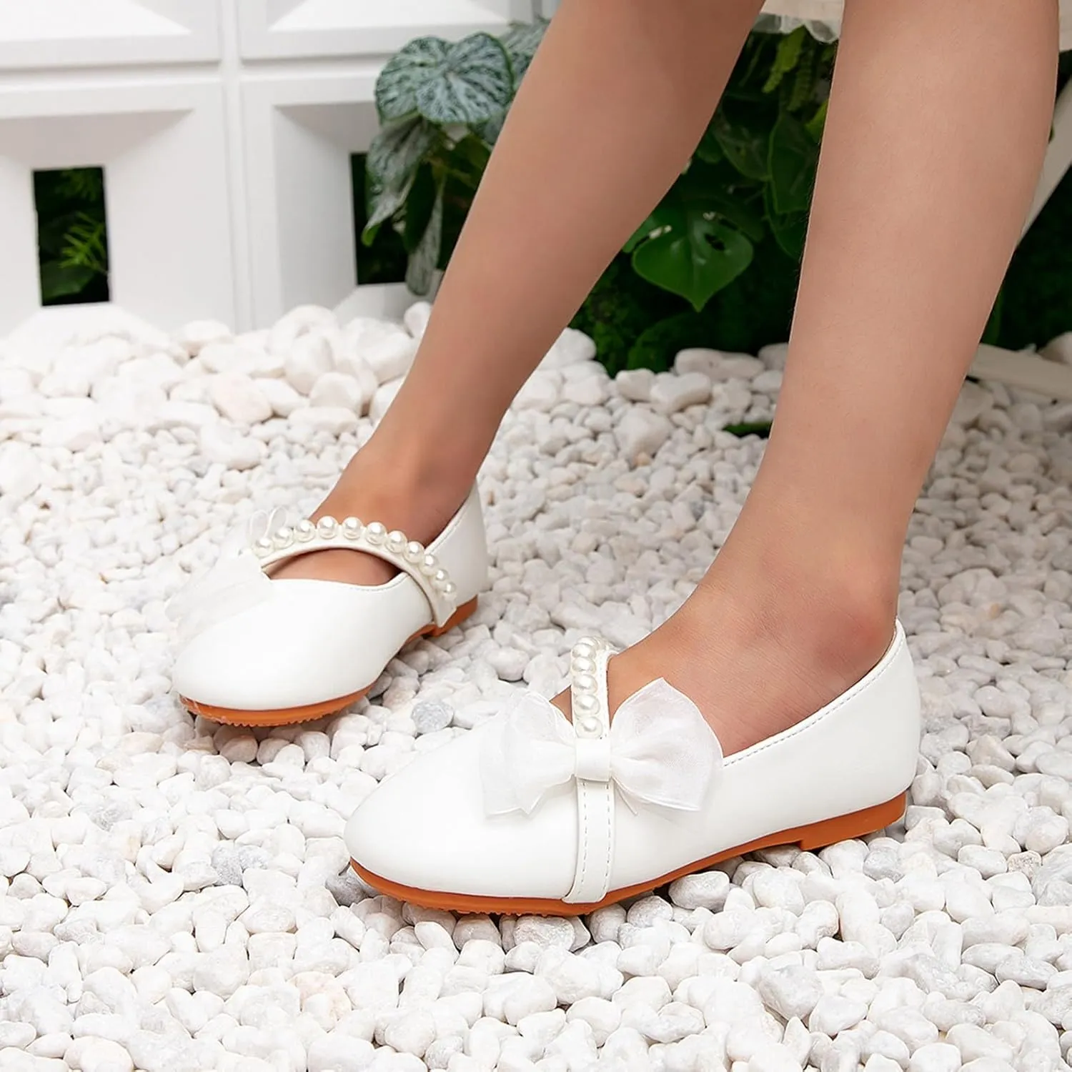 Summer Flower Girl Shoes Girls White Princess Shoes Round Toe Cute Children's Little Girl Bow Pearl Flat Comfortable Sandal with Adjustable Back Strap