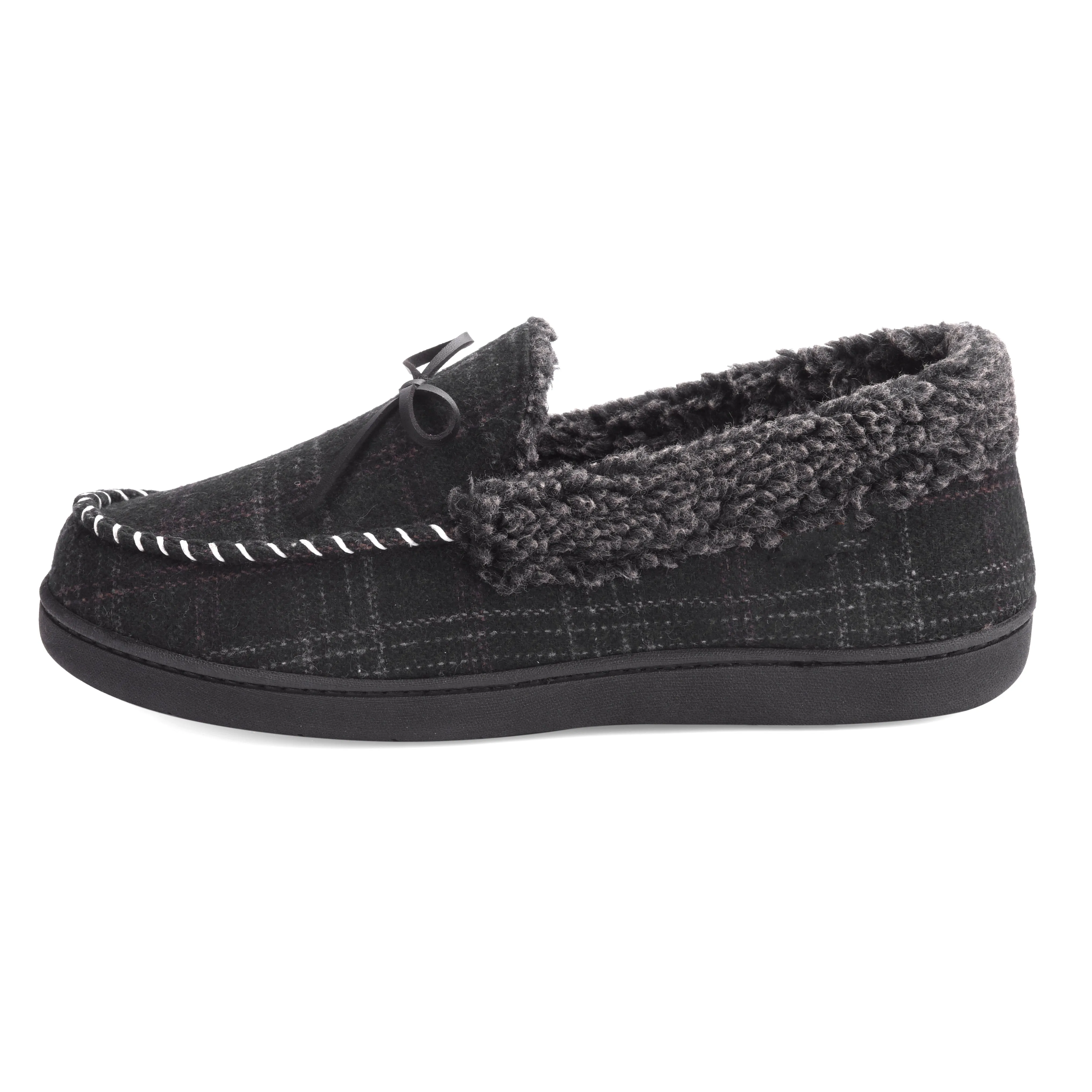 VONMAY Men's Moccasin Slippers Comfort Polar Fleece House Shoes Warm Flannel Lining Memory Foam Indoor & Outdoor